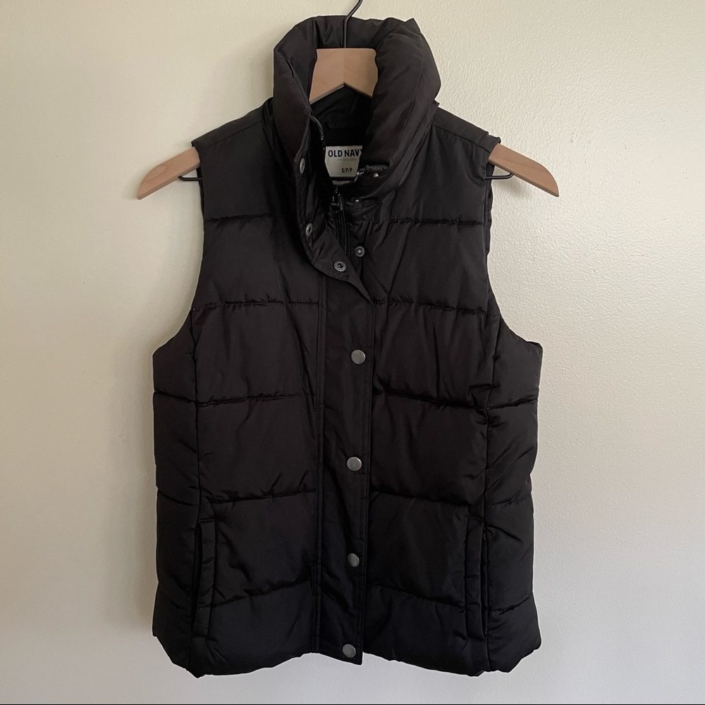 Old Navy Puffer Vest